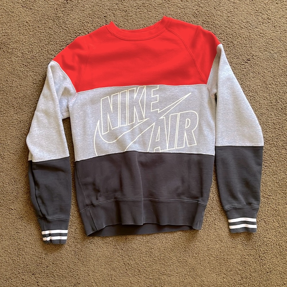 NIKE crewneck